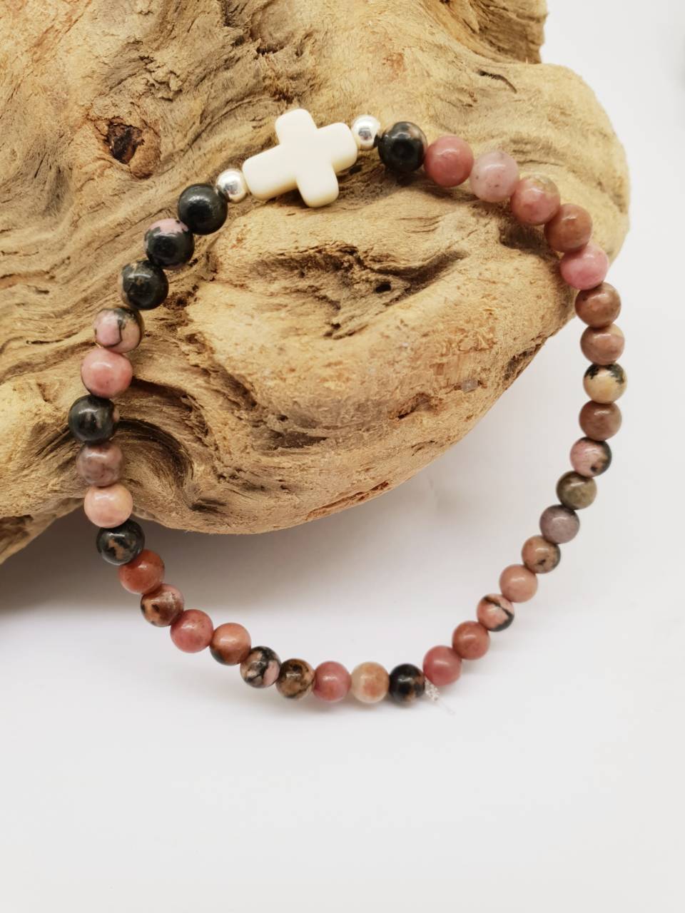 Création de bracelet perles naturelles