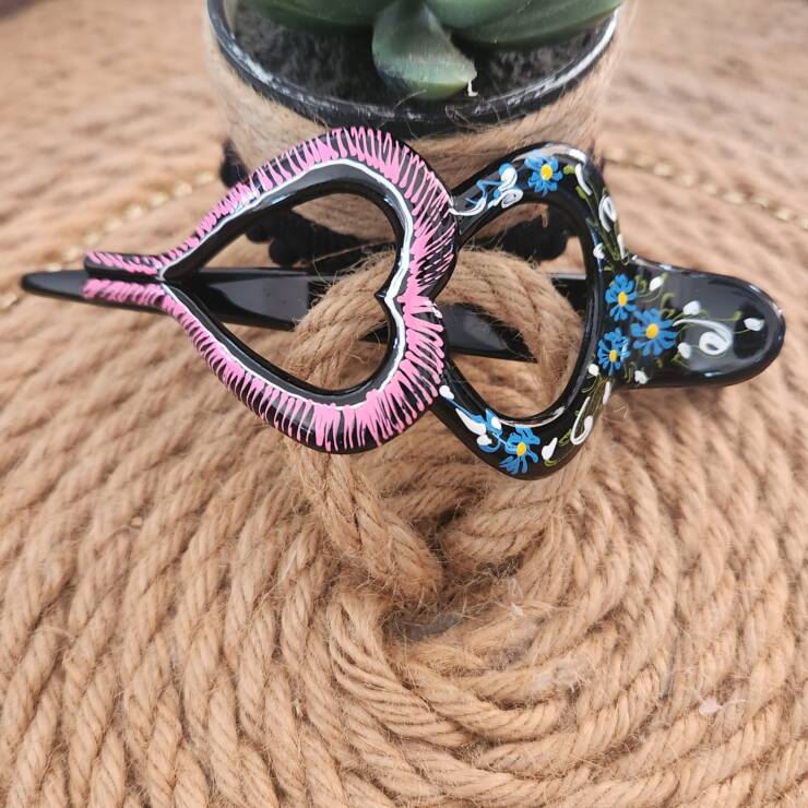 Bon maintien pour cheveux long et mi-long, s'adapte aussi pour cheveux épais